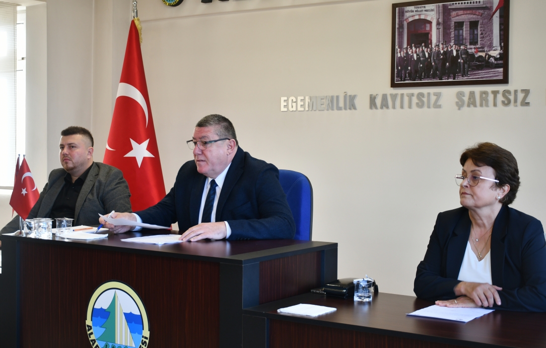 BAŞKAN TEKİN: “KARŞIYAKA DOLGU ALANININ DEVRİ GERÇEKLEŞİRSE BİR KISMINI GEÇİÇİ TIR PARKINA DÖNÜŞTÜRECEĞİZ”