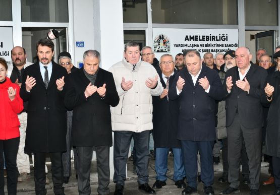 BAŞKAN TEKİN, MESAİYE BAŞLAYAN MADENCİLERİ KUYU BAŞINDAN UĞURLADI...