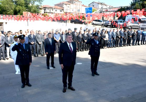BÜYÜK ZAFERİN 103. YILI ALAPLI'DA KUTLANDI