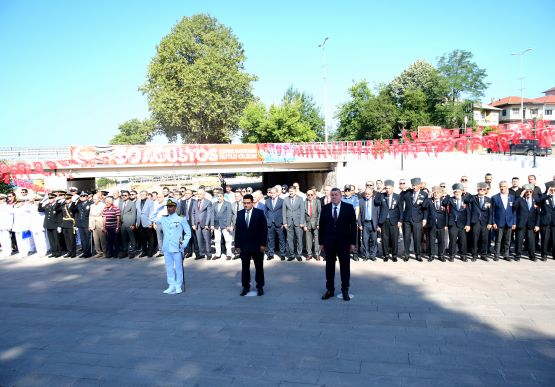 BÜYÜK ZAFERİN 103. YILI ALAPLI'DA KUTLANDI