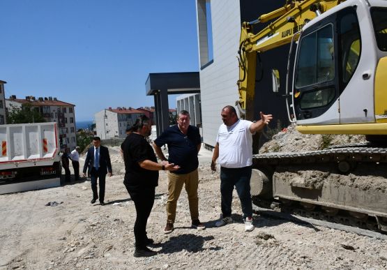 BAŞKAN TEKİN, DEVAM EDEN ÇALIŞMALARI YERİNDE İNCELEDİ
