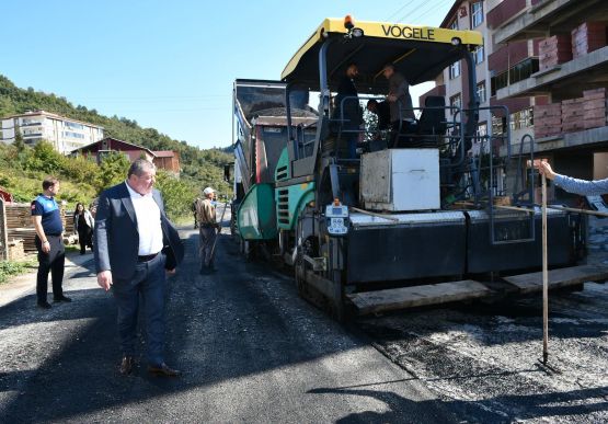 ALAPLI’DA ASFALT ÇALIŞMALARI BAŞLADI: 10 BİN TON SICAK ASFALT SERİLECEK.