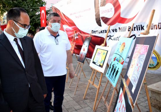 15 Temmuz Şehitlerini Anma Demokrasi ve Milli Birlik Günü etkinlikleri kapsamında, Alaplı Belediyesi tarafından vatandaşlara lokma dağıtıldı.