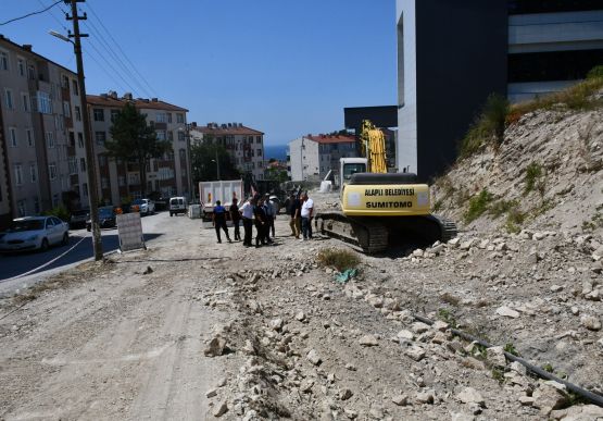 BAŞKAN TEKİN, DEVAM EDEN ÇALIŞMALARI YERİNDE İNCELEDİ