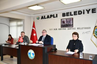 BAŞKAN TEKİN; "ALAPLI'MIZDA YAPILAN HİZMETİN SİYASETİ OLMAZ"